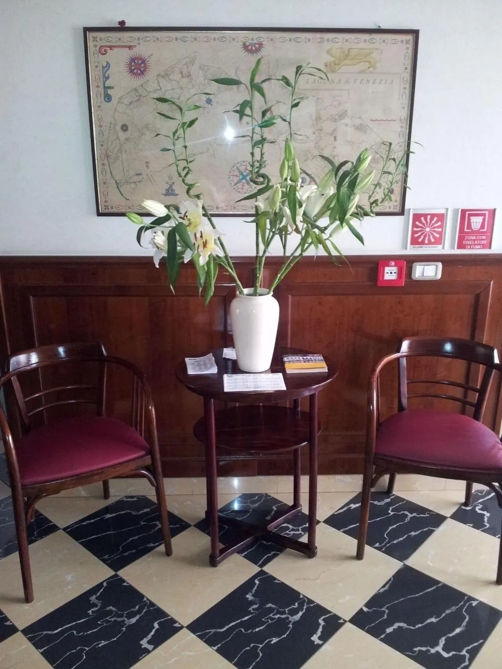 Lobby, Regit, Venice