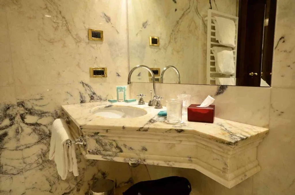 Double or Twin CLASSIC Room, Nani Mocenigo Palace, Venice