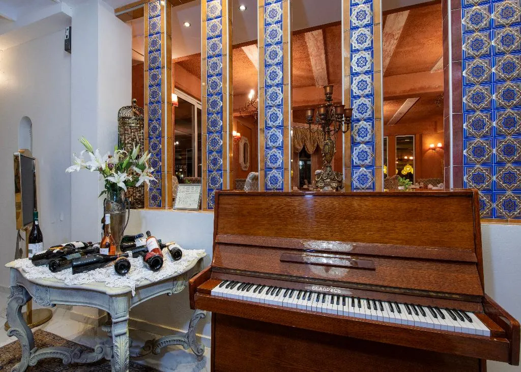 Bar, Orpheas Resort, Crete