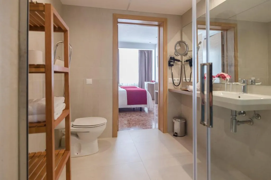 Room, Hostal Menurka, Menorca