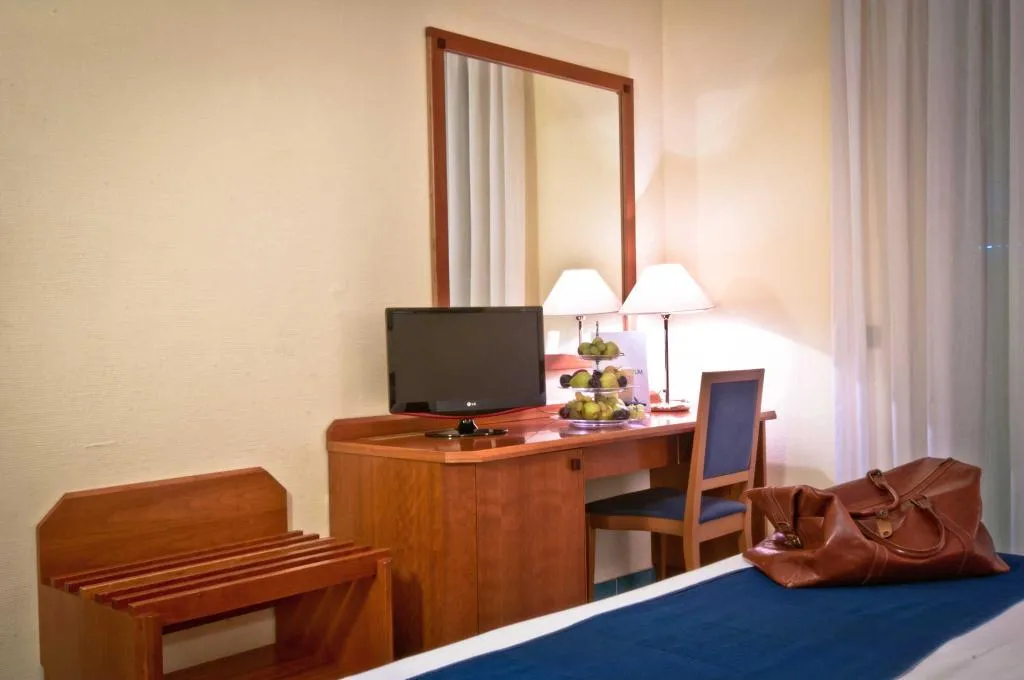 General view, Hotel Marad, Naples
