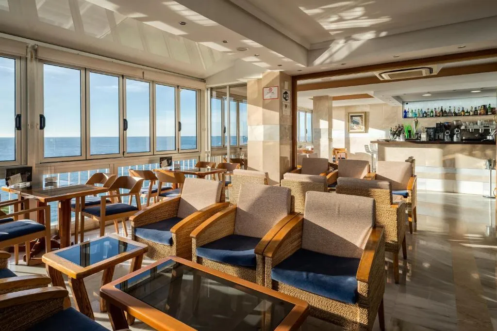 Bar, Balcon de Europa, Costa Del Sol