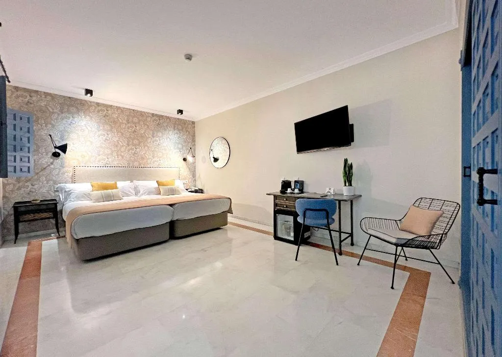 Room, Itaca Sevilla, Seville