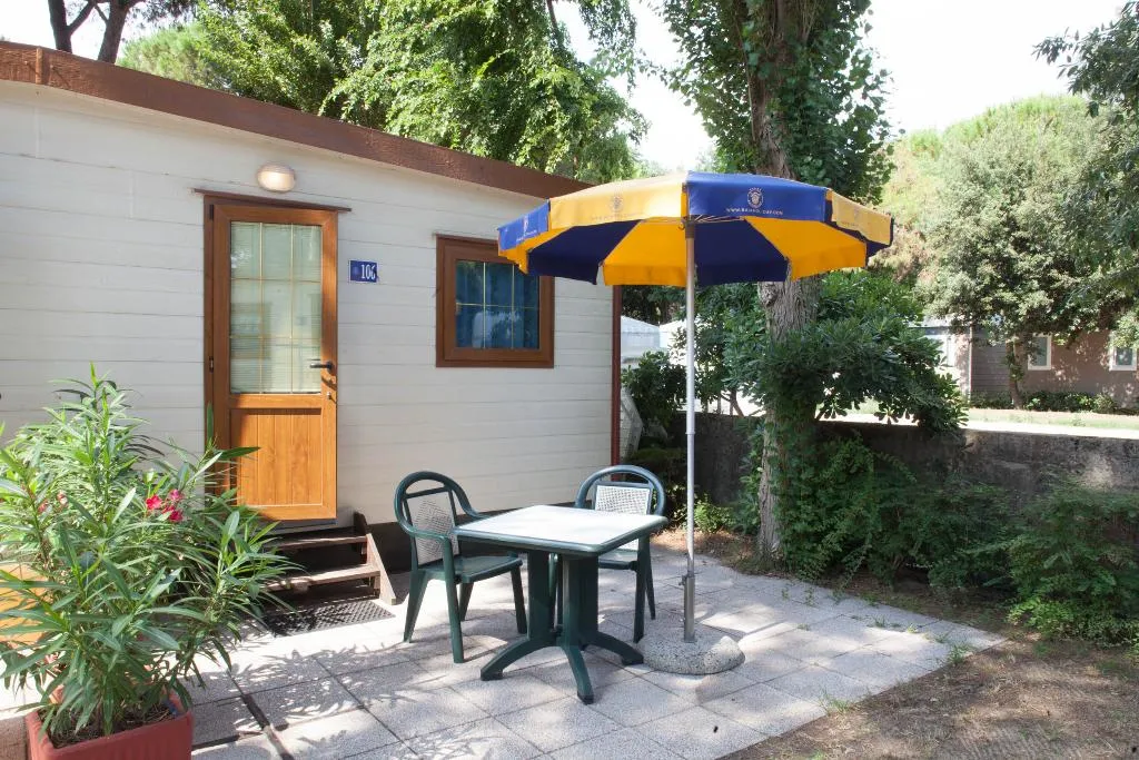 CHALET ONE BED Room, Camping Village Cavallino, Venice