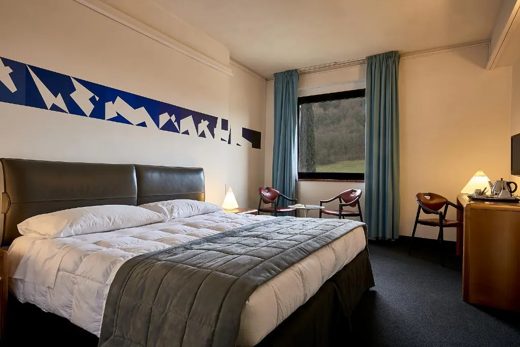 Room, Albornoz Palace Hotel, Perugia