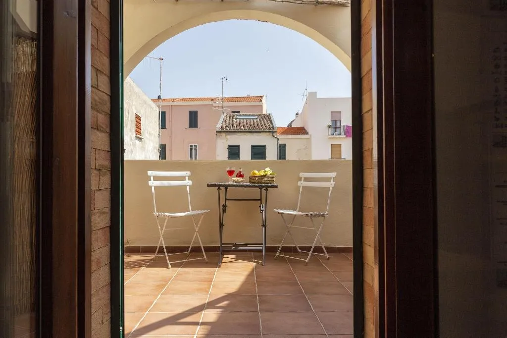 General view, B&B Alguer, Alghero