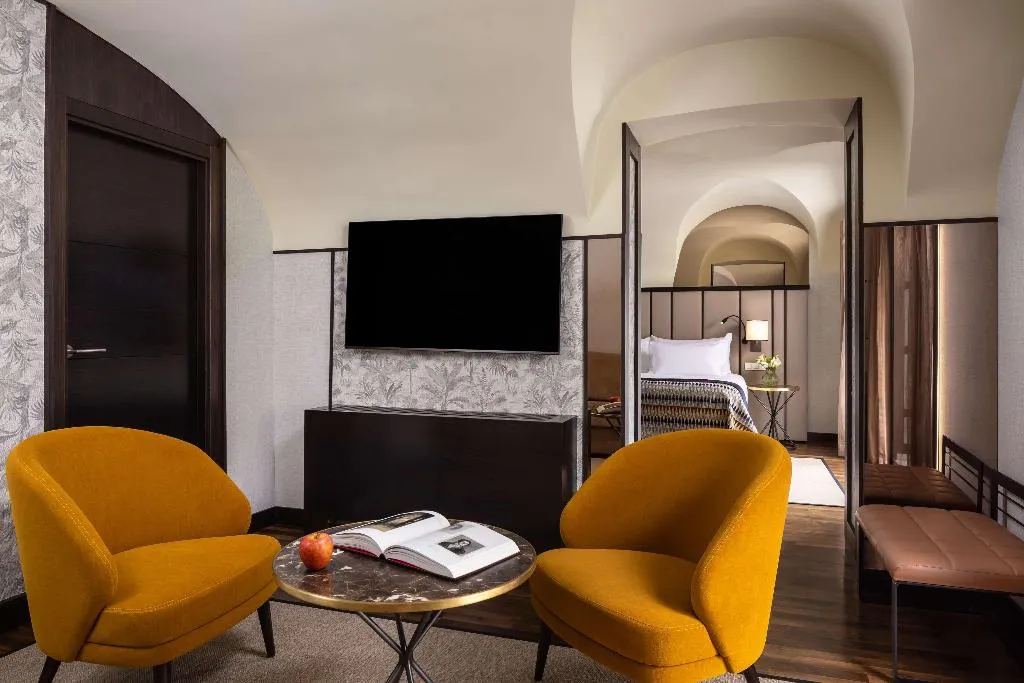 Room, NH Collection Madrid Palacio de Tepa, Madrid