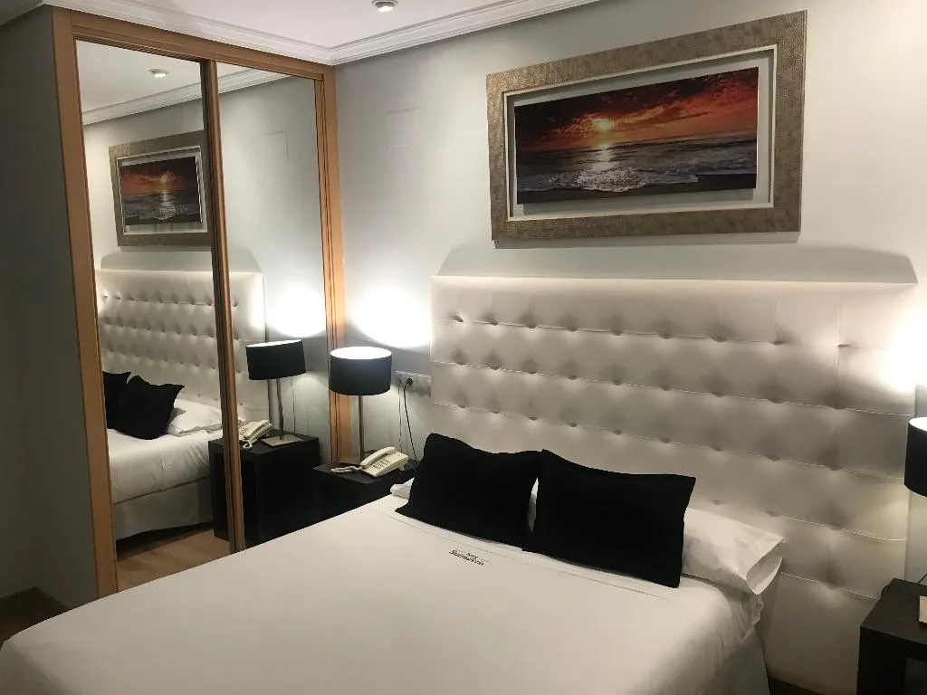 Double or Twin STANDARD Room, Hotel Suites Feria de Madrid, Madrid
