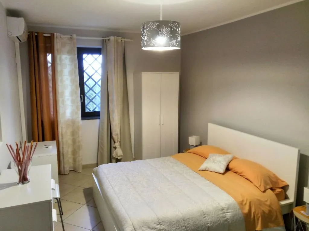 Room, Villa Feluchia, Palermo