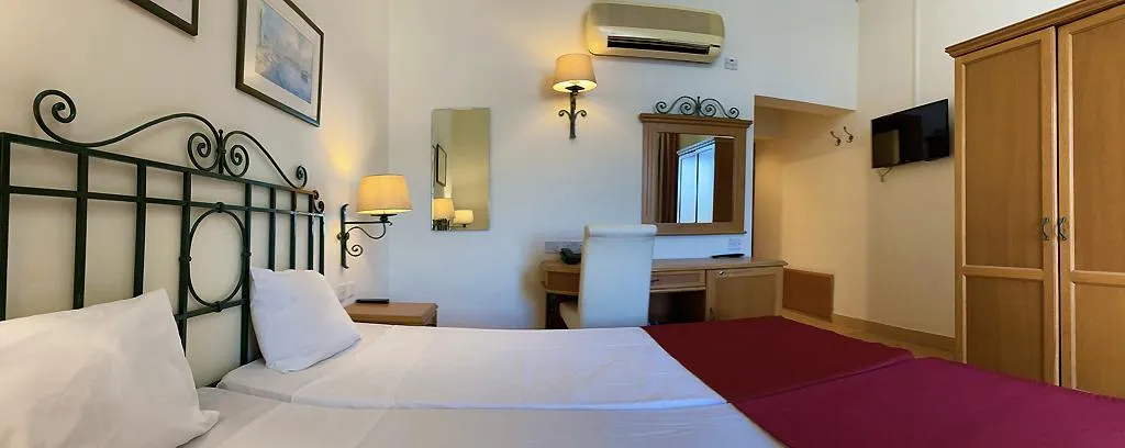 TWIN SEA VIEW Room, Hotel Kennedy Nova, Malta