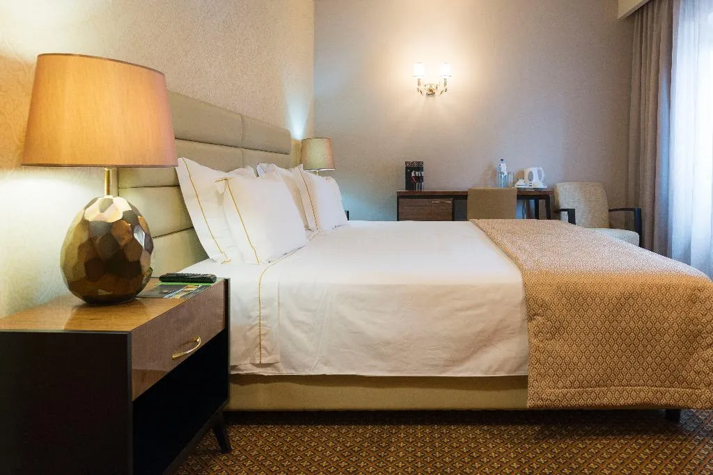 Double or Twin STANDARD Room, Hotel Lis Batalha, Porto