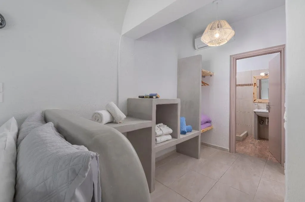 SUITE SUPERIOR SEA VIEW Room, Gizis Cliffside Suites, Santorini