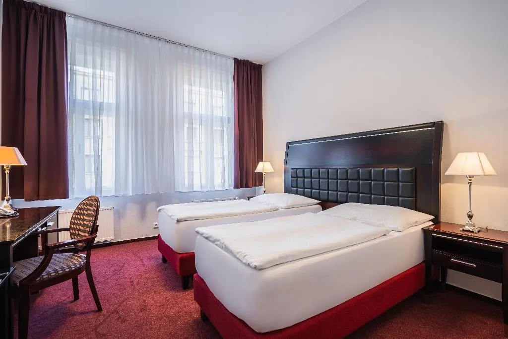 Double or Twin STANDARD Room, EA Hotel Tosca, Prague