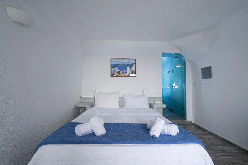 Double or Twin WITH VIEWS Room, Loucas On The Cliff, Santorini