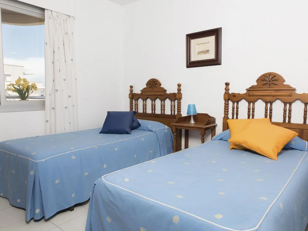 APARTMENT CAPACITY 8 THREE BEDROOMS Room, Turmalina, Costa Blanca