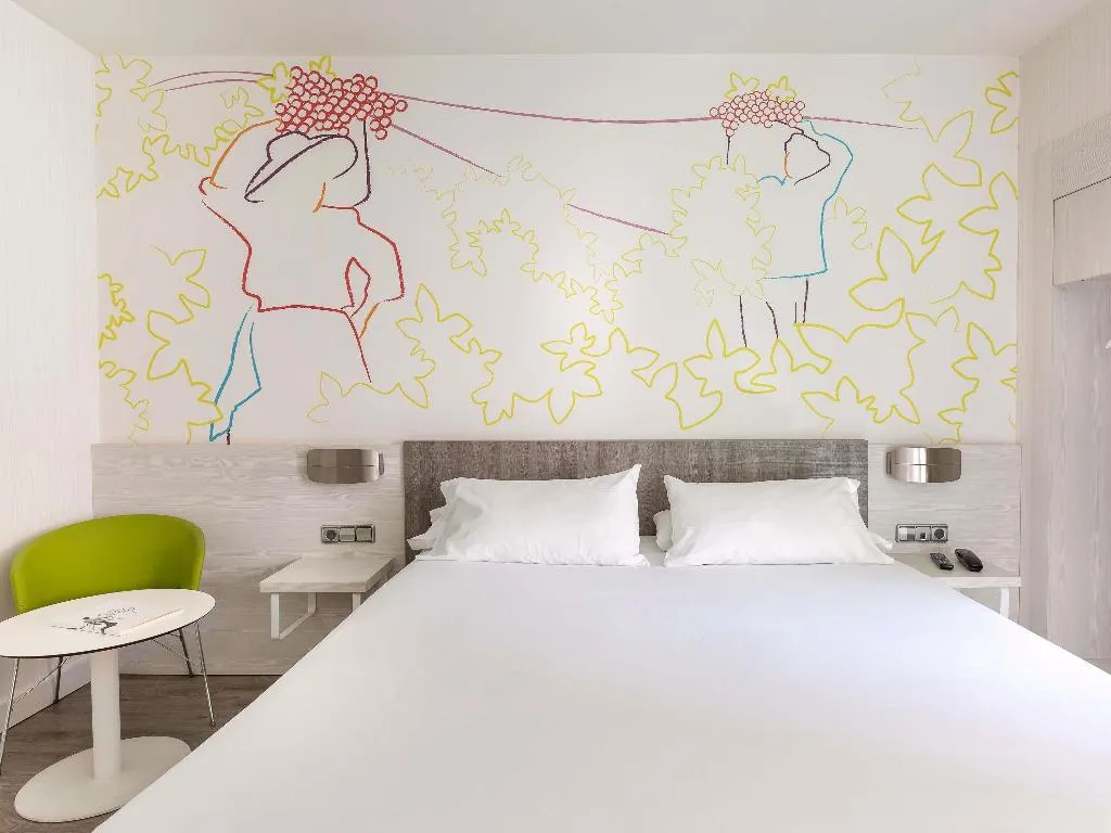 Double or Twin STANDARD Room, Ibis Styles Madrid Prado, Madrid