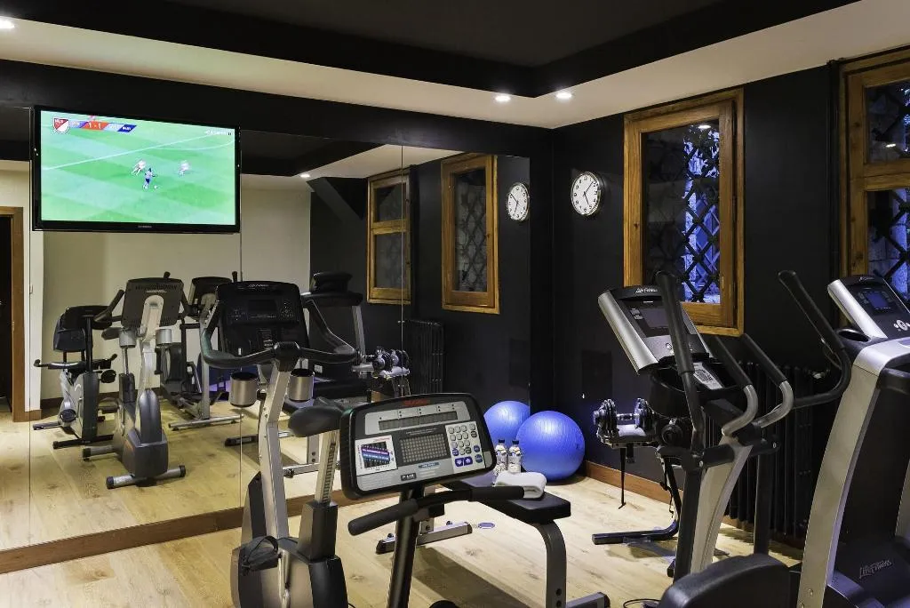 Sports and Entertainment, Primero Primera, Barcelona