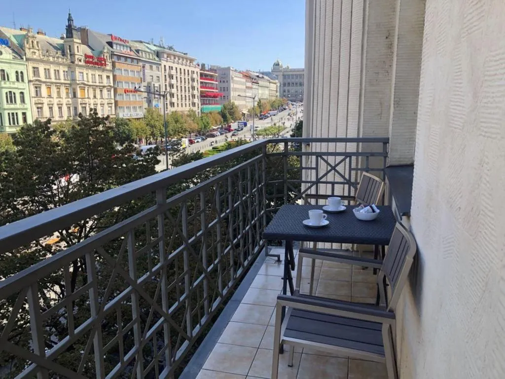 STUDIO WITH BALCONY Room, EA ApartHotel Melantrich, Prague