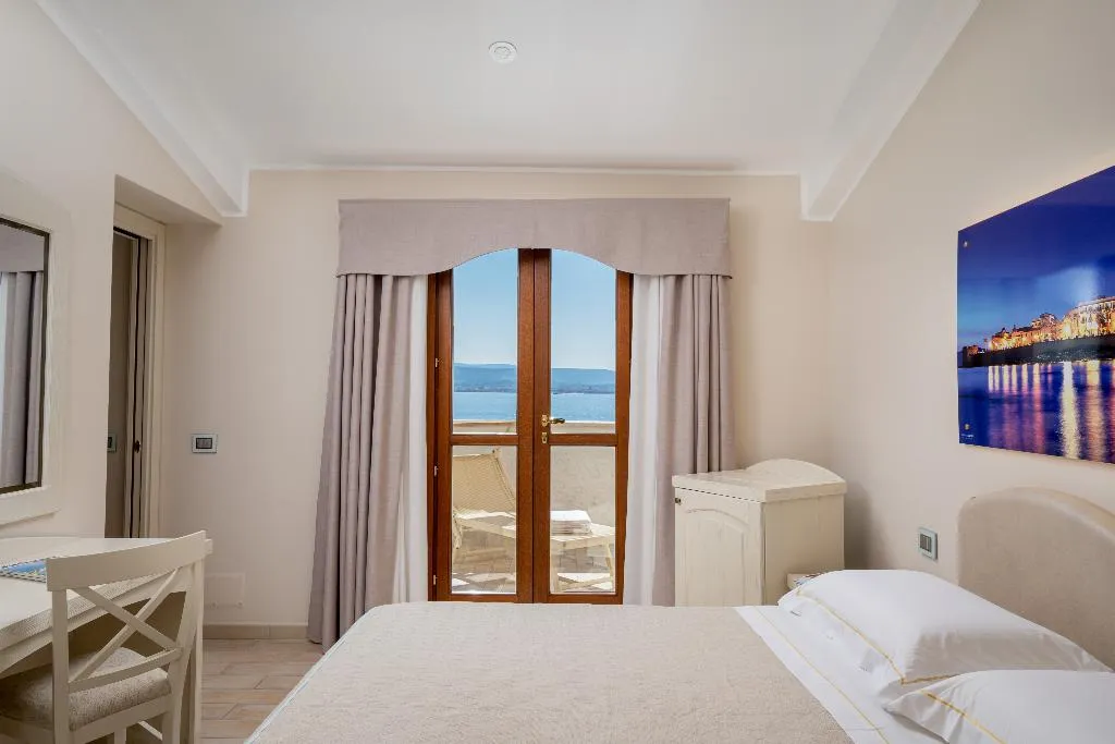 FAMILY ROOM SEA VIEW Room, Punta Negra, Alghero