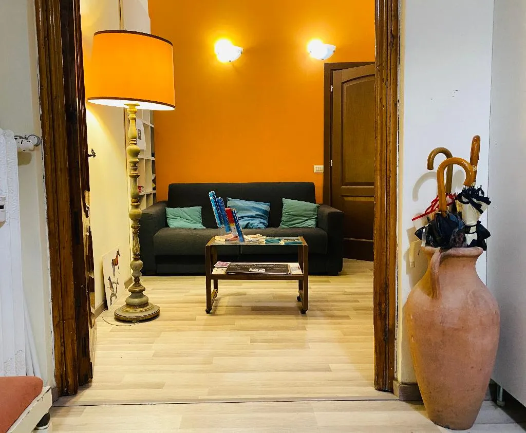 Lobby, Palazzo Panzani, Florence