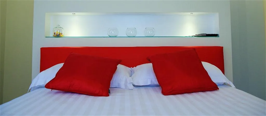 Room, Il Giardino Segreto, Naples