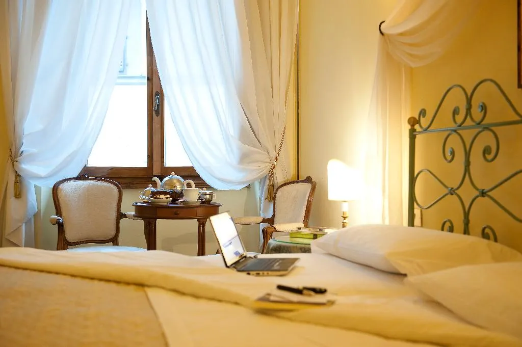DOUBLE CLASSIC Room, Palazzo Dal Borgo, Florence