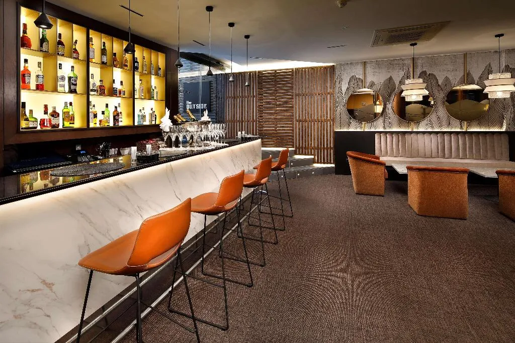 Bar, Hcc St. Moritz, Barcelona