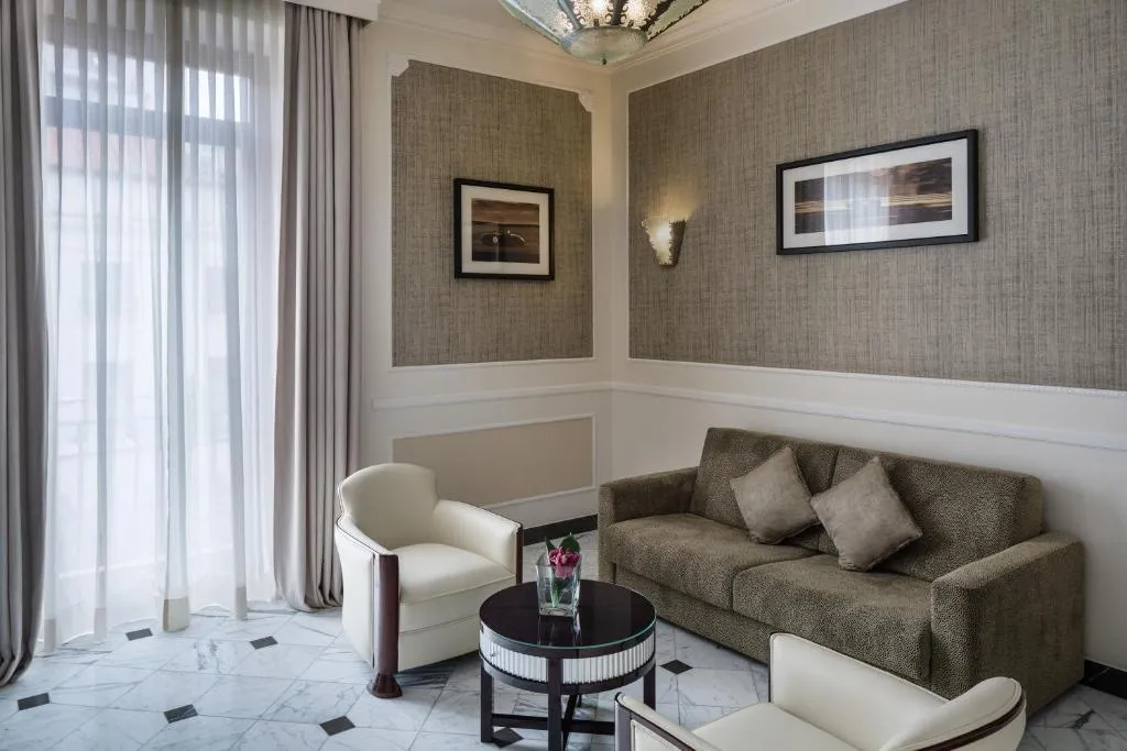 SUITE STANDARD Room, Baglioni Hotel Regina, Rome