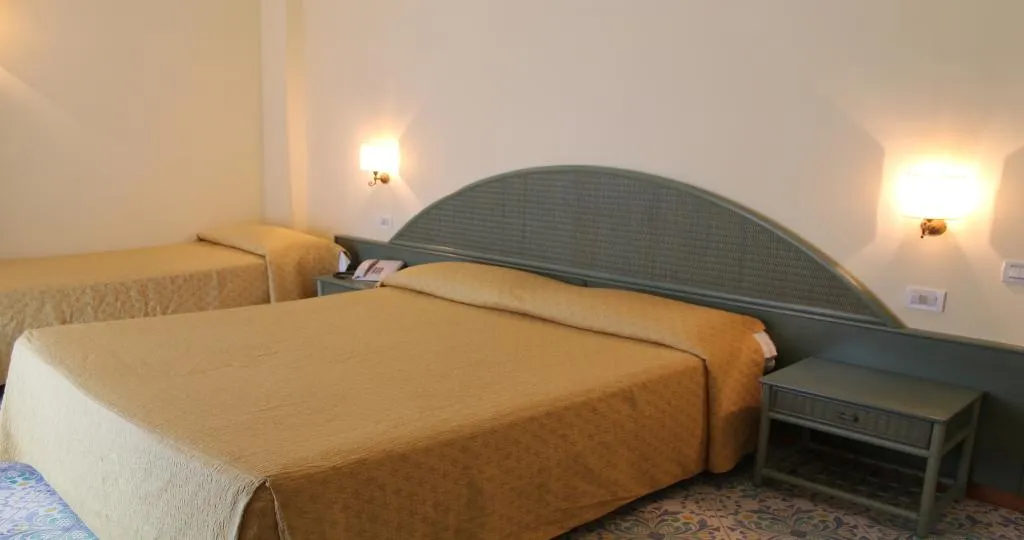 TRIPLE STANDARD Room, Villa Maria, Naples