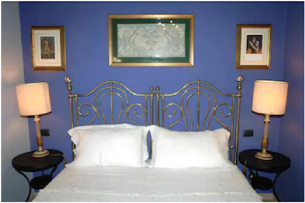 Room, Castello D'Urso Somma, Catania