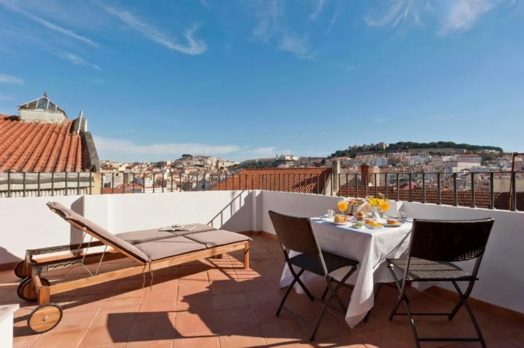 Double or Twin DELUXE WITH TERRACE Room, Casa Balthazar, Lisbon