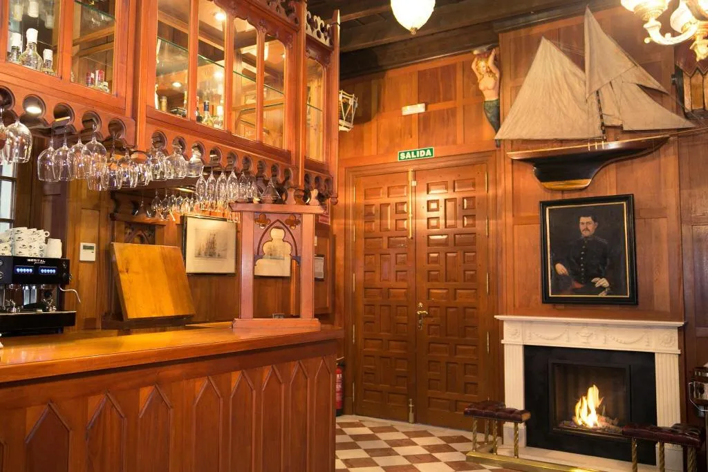Bar, Ateneo Sevilla, Seville