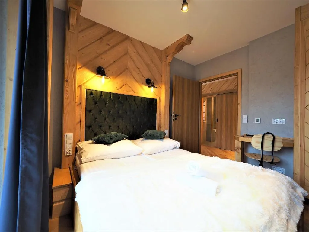 Room, ApartHotel Giewont, Krakow