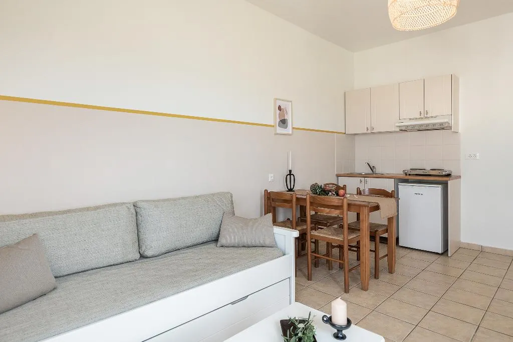 SUITE ONE BEDROOM ONE BATHROOM Room, Artemis Apartments, Crete
