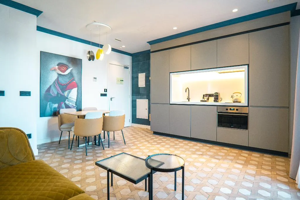 SUITE STANDARD Room, SmartRental Collection Gran Vía Capital, Madrid