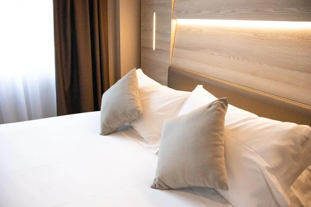 Double or Twin SUPERIOR Room, Duomo Hotel & Apartments, Milan