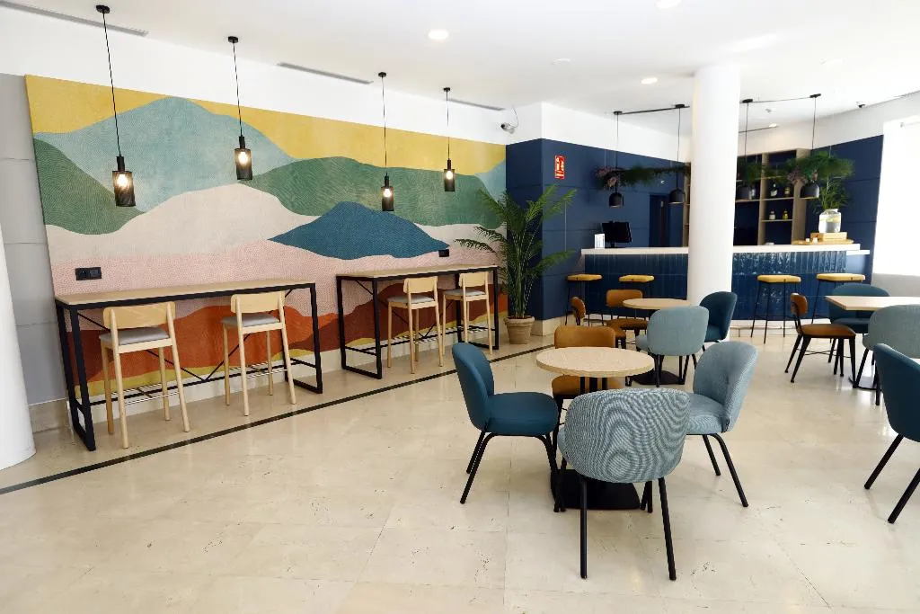 Lobby, Travelodge Madrid Coslada Aeropuerto, Madrid