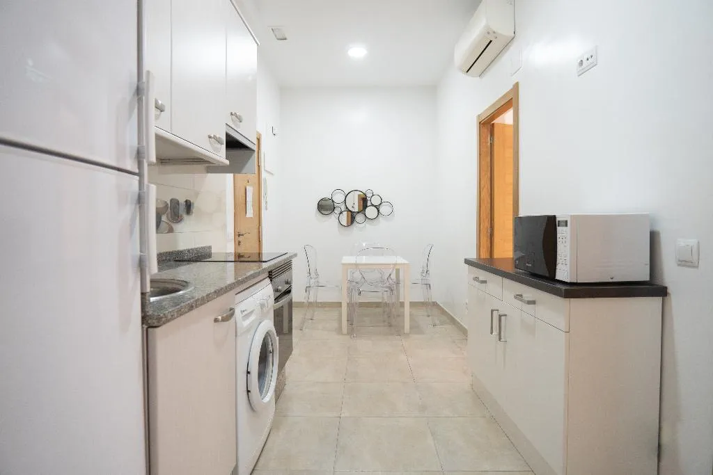 APARTMENT CAPACITY 4 TWO BEDROOMS Room, Smartr Chueca, Madrid