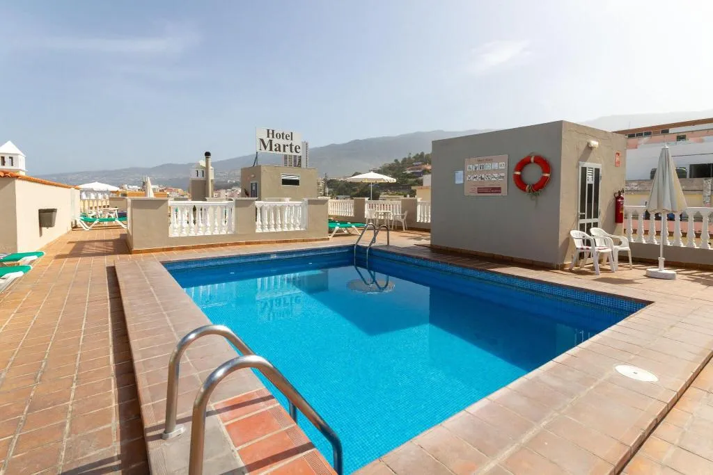 Pool, Marte, Tenerife