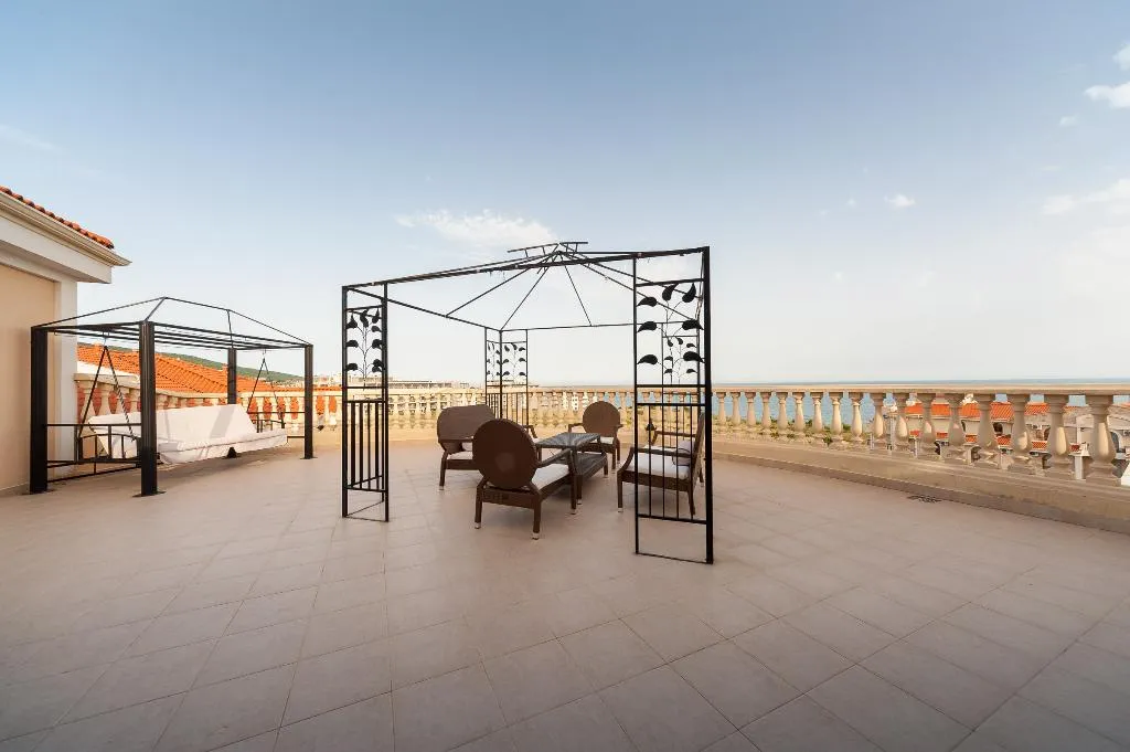 Terrace, Maisonettes In Royal Bay Residence And Spa, Bourgas