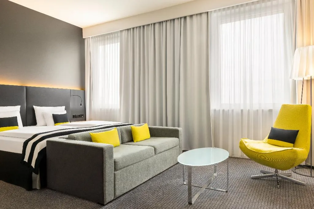 DOUBLE DELUXE Room, Vienna House by Wyndham Andel's Berlin, Berlin