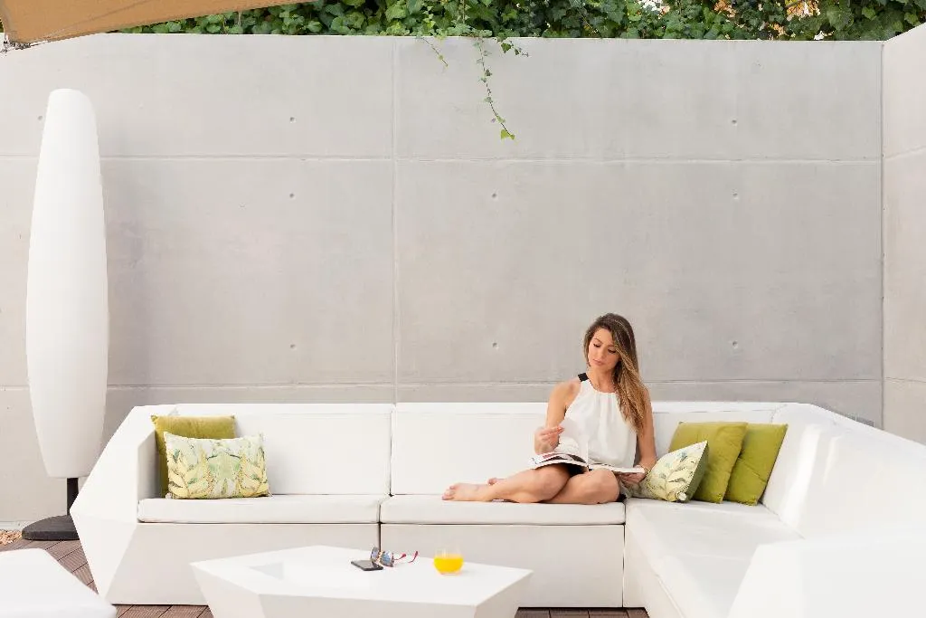 Terrace, BessaHotel Liberdade, Lisbon