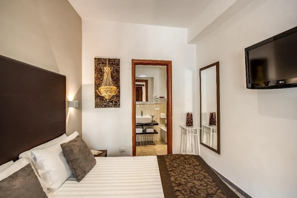 Double or Twin DELUXE Room, Rome Garden, Rome