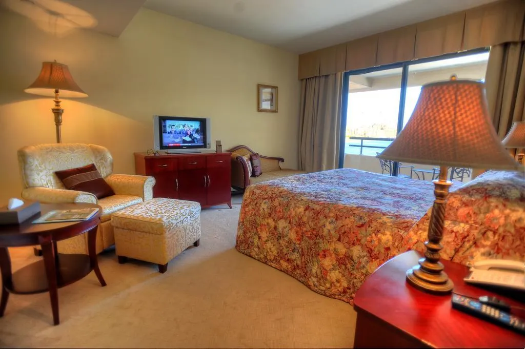 TRIPLE SIDE SEA VIEW Room, Grand Hotel Excelsior, Malta