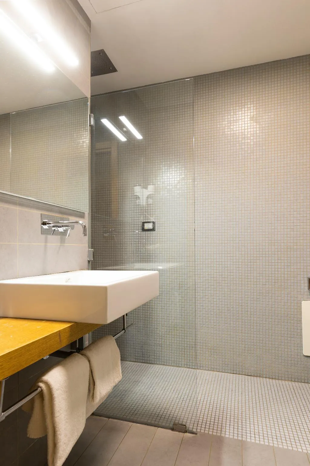 Double or Twin STANDARD Room, Royal Caserta Hotel, Naples