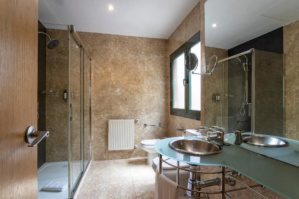 QUADRUPLE STANDARD Room, Petit Palace Arturo Soria, Madrid