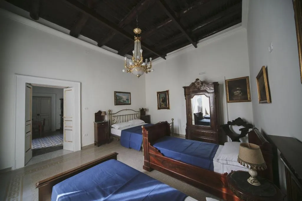 Room, Area Angioina Suites, Naples