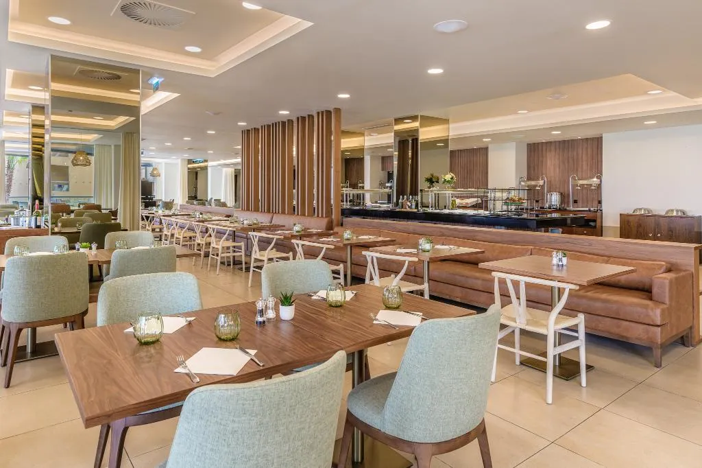 Restaurant, NAU Sao Rafael Suites, Algarve