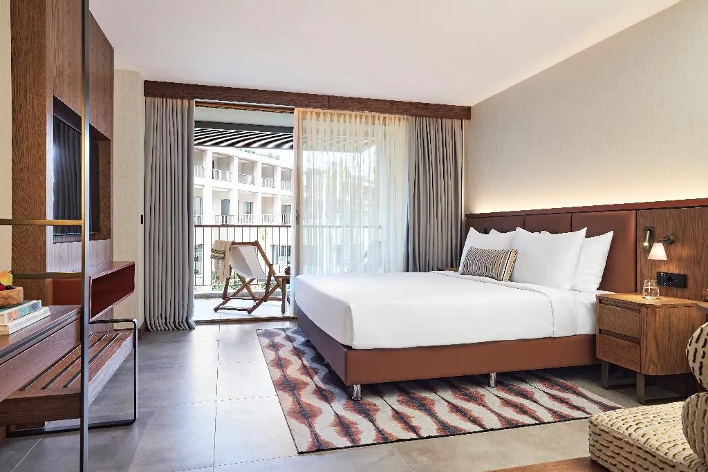 DOUBLE POOL VIEW KING BED Room, Hyde Bodrum ALL INCLUSIVE, Bodrum
