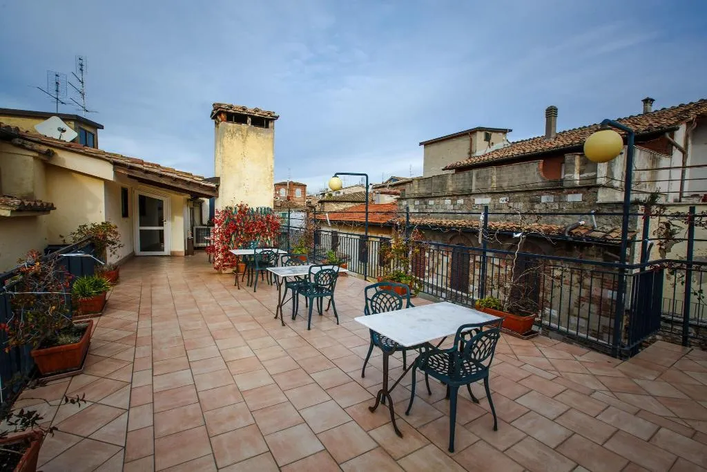 Terrace, Hotel Fortuna, Perugia
